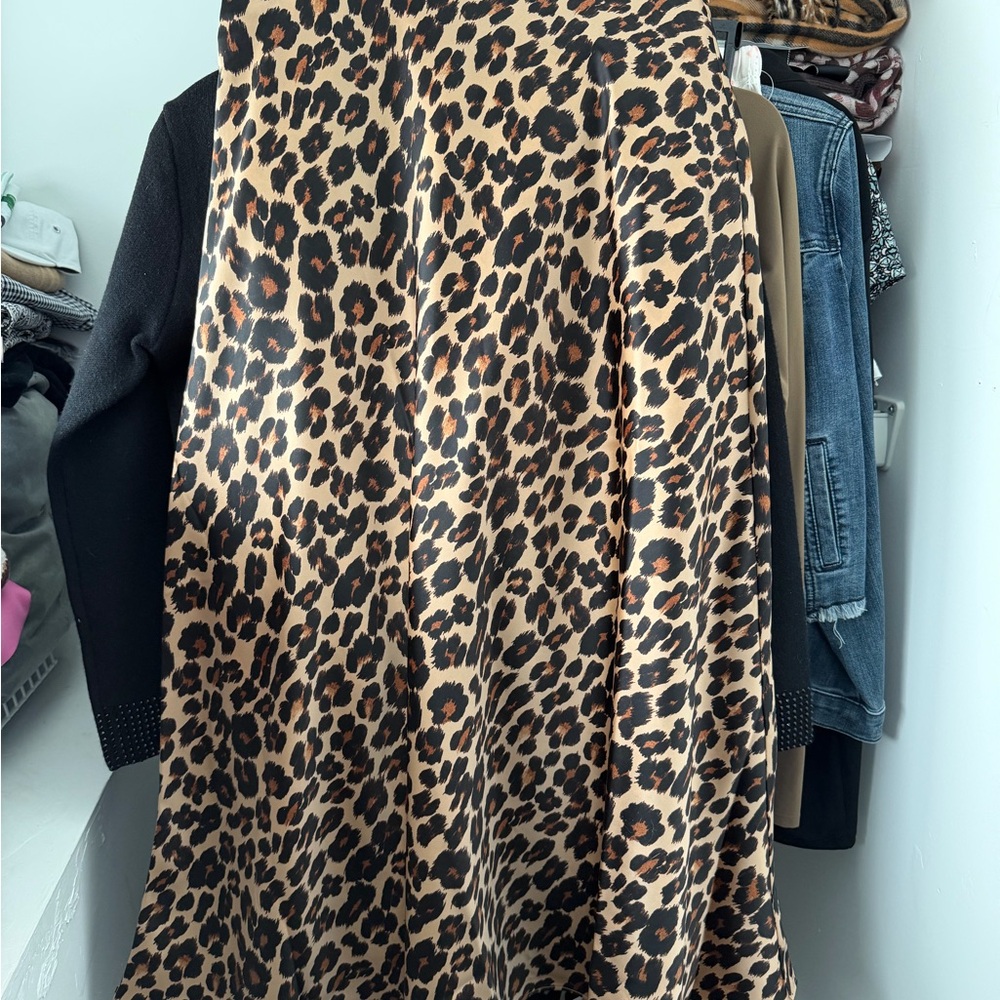 Talbot Skirt Leopard Print Women's Skirt size 2 NWT